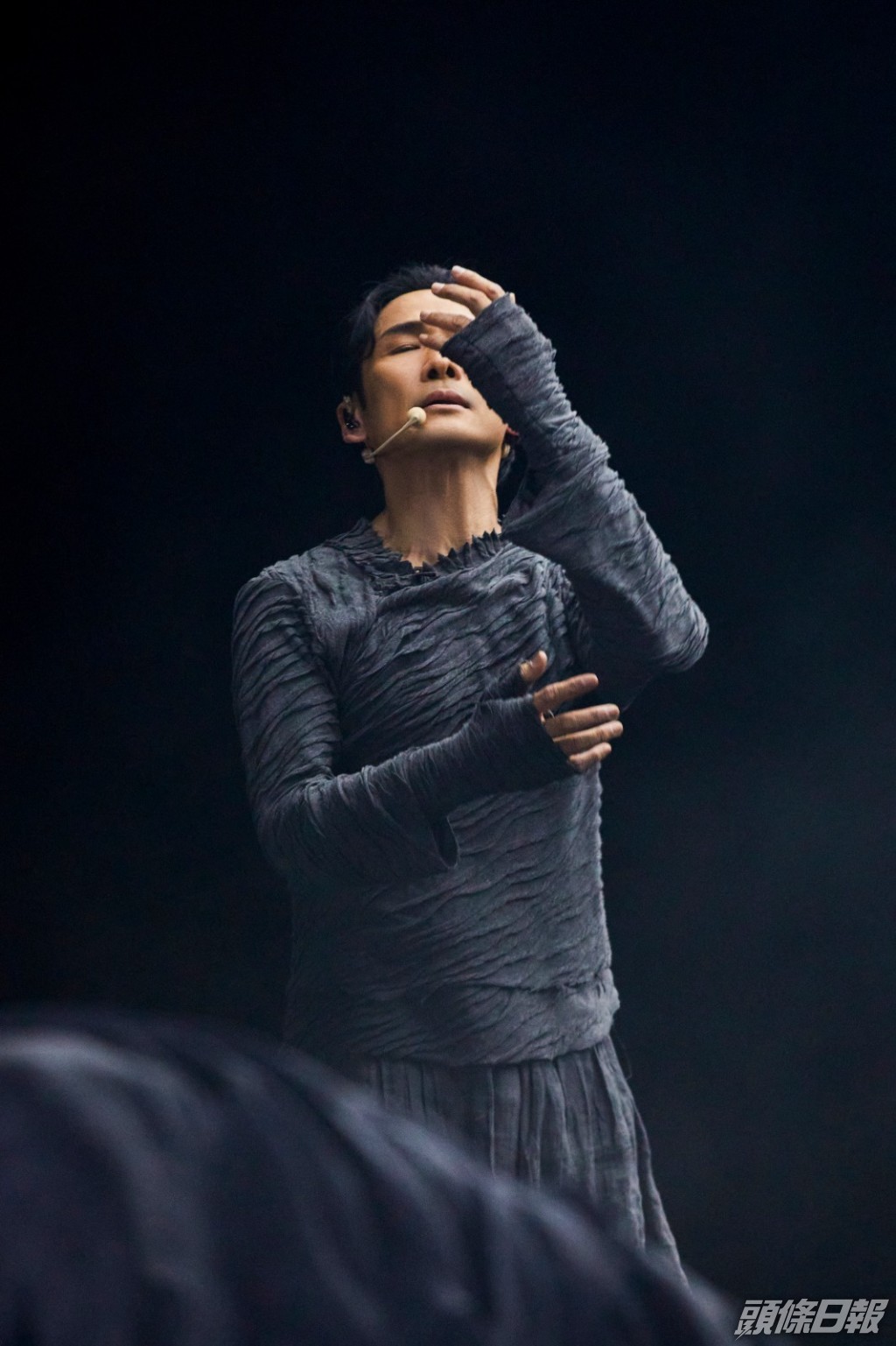 現年60歲的杜德偉在節目中表現極好，外表更被讚凍齡。